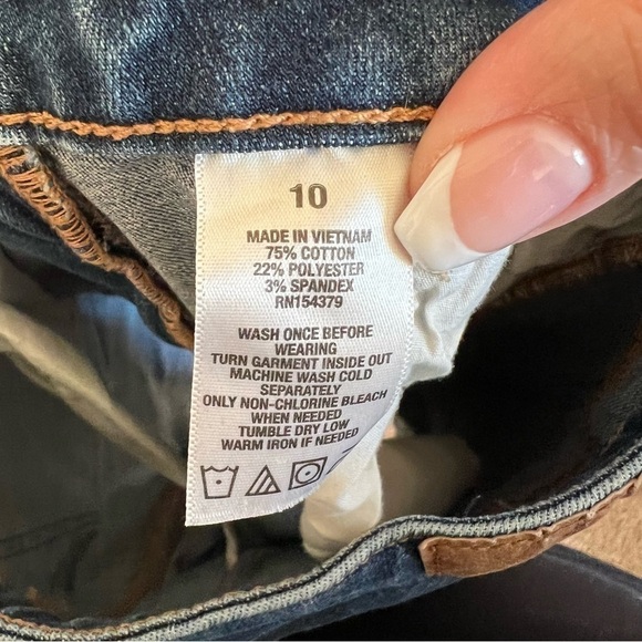 Aeropostale Flex Effect High Waisted MIDI Stretch Denim Shorts - Picture 7 of 8